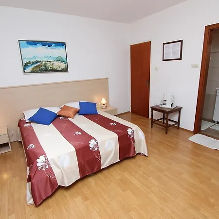 Casa de hóspedes Kati 3*