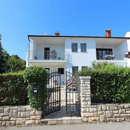 Kati Casa de hóspedes